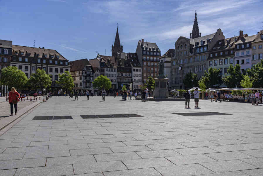 Francia - Alsacia 081 - Estrasburgo - plaza Kléber.jpg